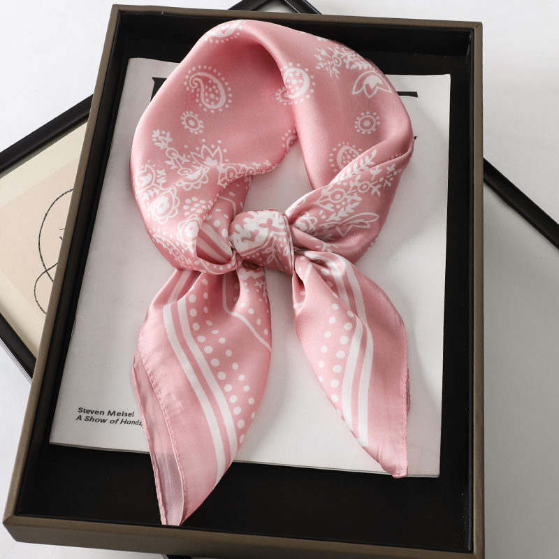 Luxury Brand Silk Square Paisl - огляд і ціна Women Accessories Brands