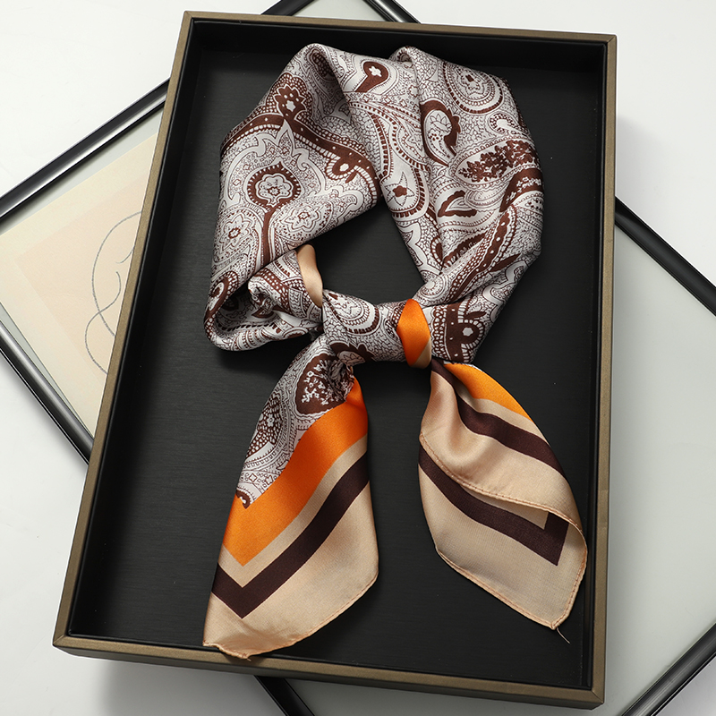 Luxury Spring Silk Scarf Women - огляд і ціна Women Accessories Brands